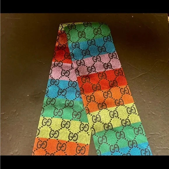 Designer Limited Edition Silk Multicolor Limited Edition Logo Scarf NWWT - Picture 2 of 9